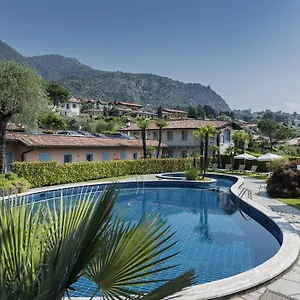 https://villa-edy-apartments-tremezzo.it-lombardy.com